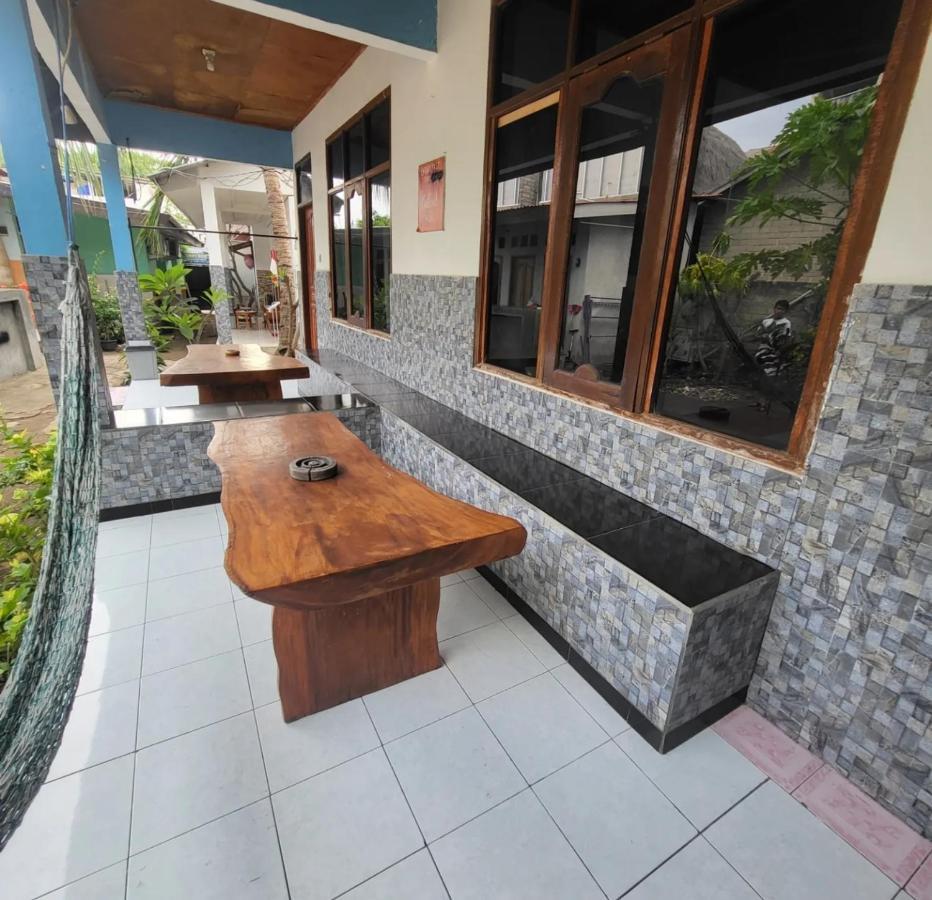 Coral Paradise Apartment Gili Trawangan Exterior photo